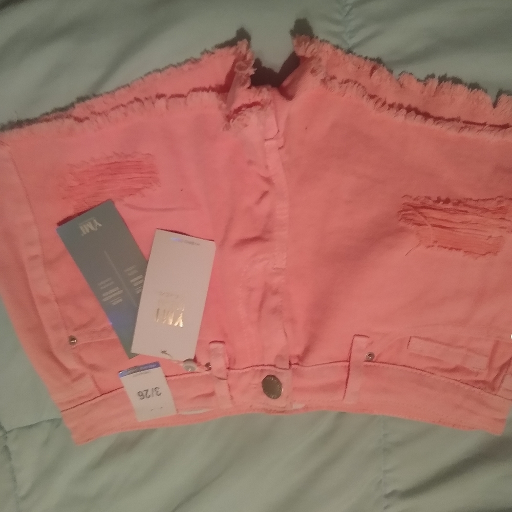 YMI, NWT, light PINK!!!!Dream Fit ,mid-rise shorts